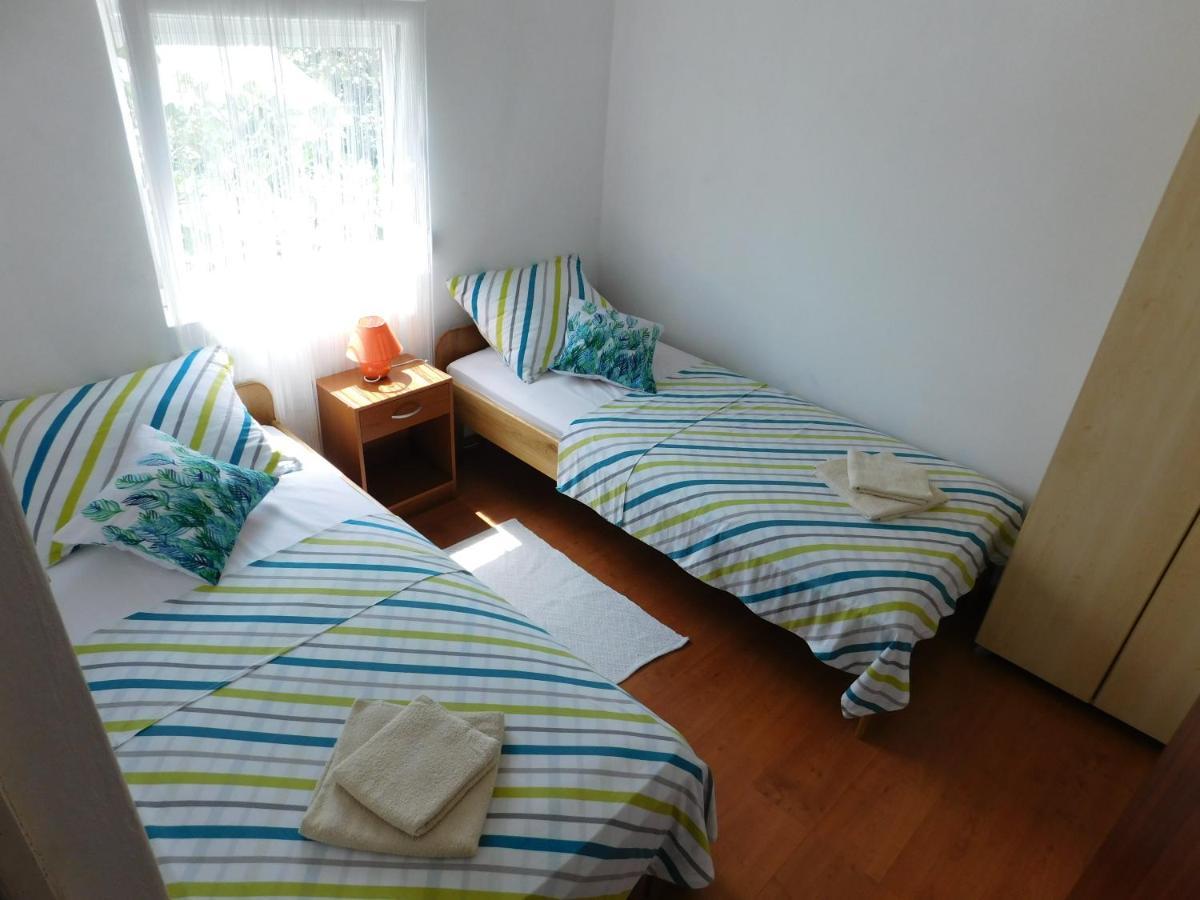 Apartmani Ruza Košljun Kültér fotó