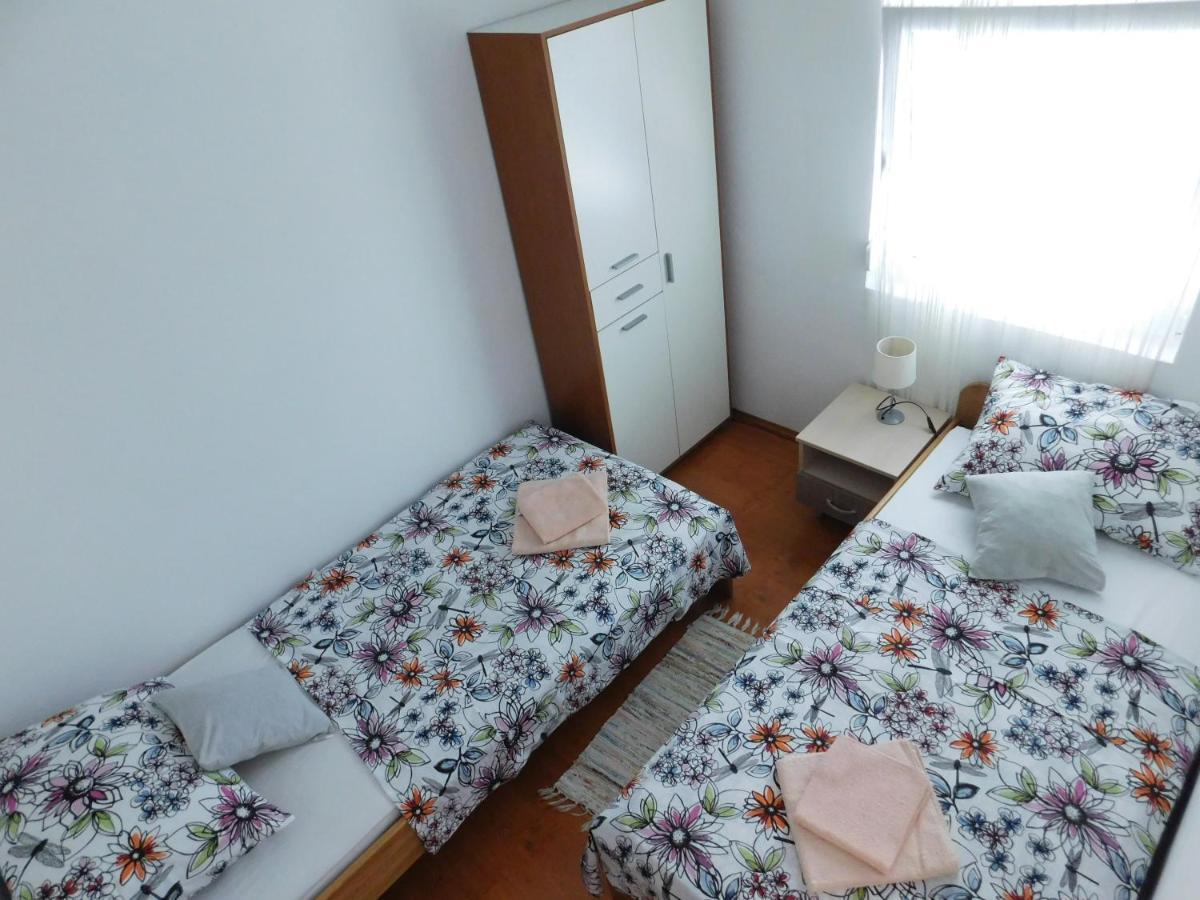 Apartmani Ruza Košljun Kültér fotó