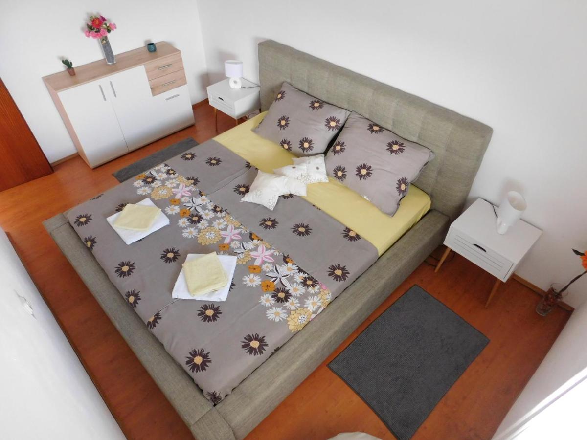 Apartmani Ruza Košljun Kültér fotó