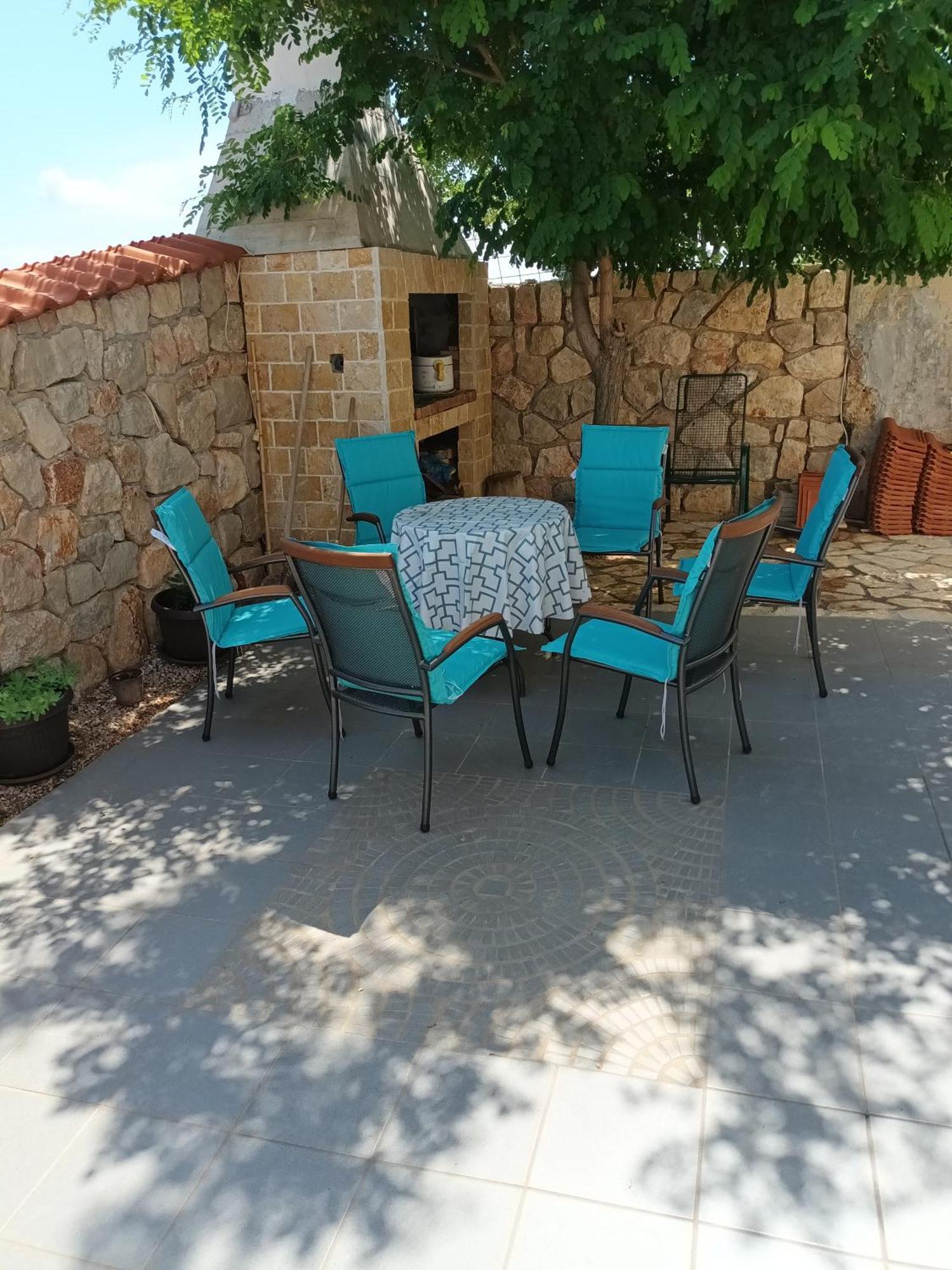 Apartmani Ruza Košljun Kültér fotó